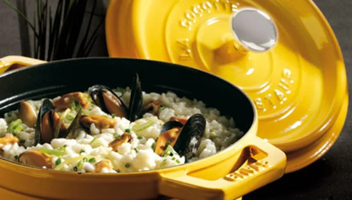 Italské risotto s krevetami nebo slávkami a citrónem