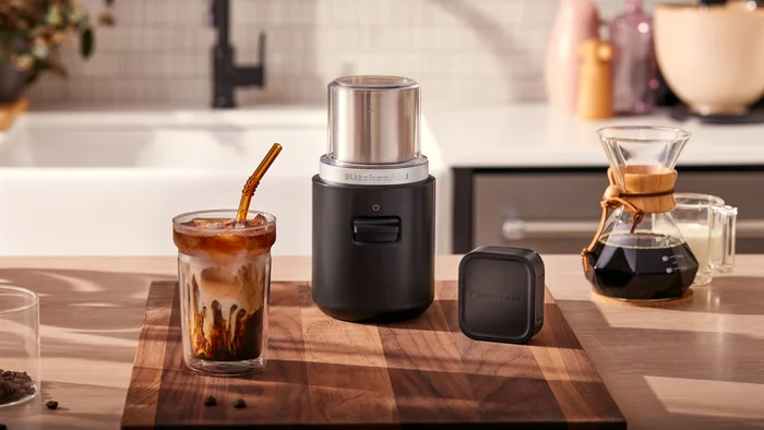 Káva dělá den, vychutnejte si tu svou stylově a bez zbytečné práce